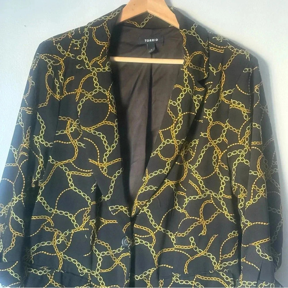 Torrid Black Gold Chain Print Classic Blazer Size 1 - Picture 2 of 6